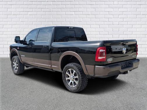Diamond Black Crystal Pearlcoat 2024 RAM 2500 Longhorn