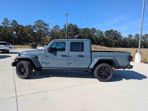 2025 Jeep Gladiator Nighthawk
