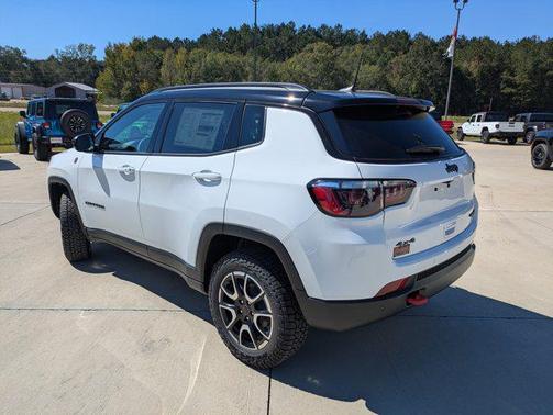 2026 Jeep Compass Trailhawk