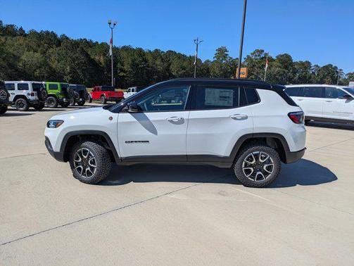 2026 Jeep Compass Trailhawk