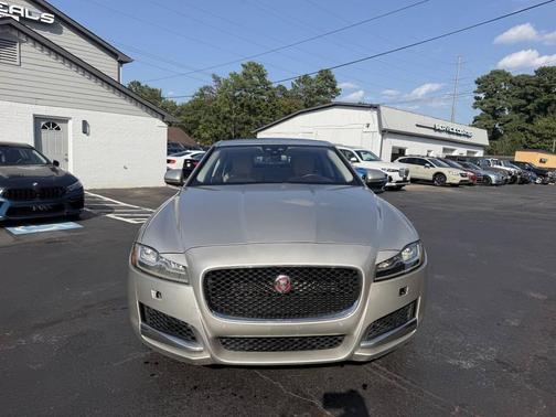 Gold 2016 Jaguar XF 35t Premium