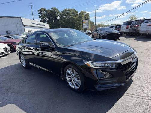 Crystal Black Pearl 2018 Honda Accord LX