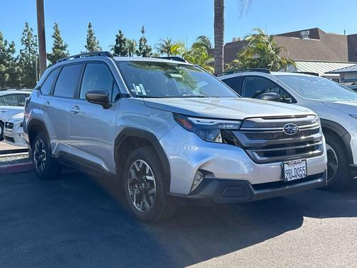 2025 Subaru Forester Premium