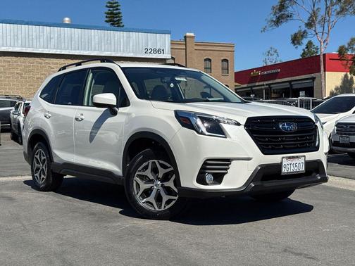 2023 Subaru Forester Premium