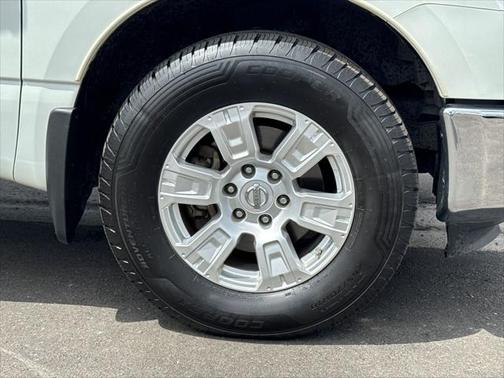 2017 Nissan Titan SV