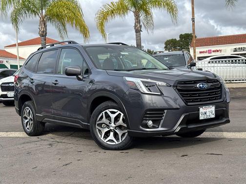 2023 Subaru Forester Premium