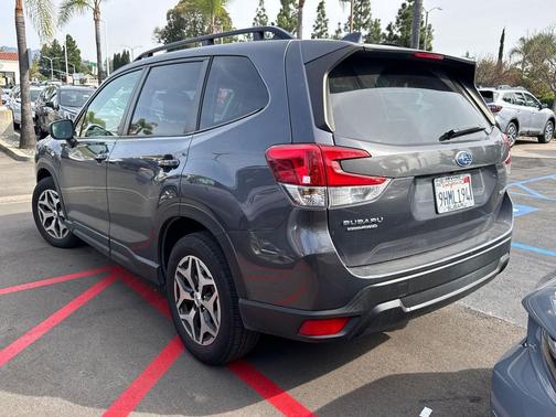 2023 Subaru Forester Premium
