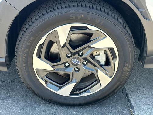 Ice Silver Metallic 2024 Subaru Crosstrek Limited