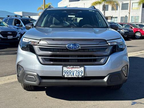 2025 Subaru Forester Premium