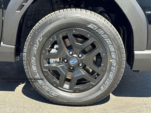 Crystal Black Silica 2026 Subaru Outback Wilderness