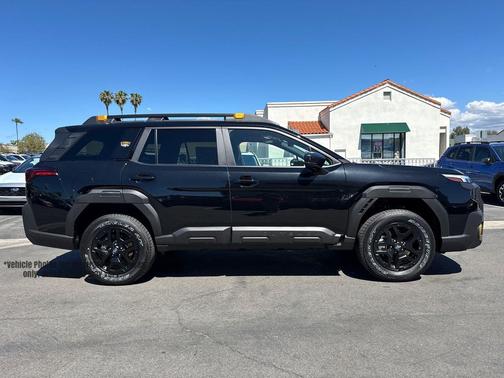 Crystal Black Silica 2026 Subaru Outback Wilderness