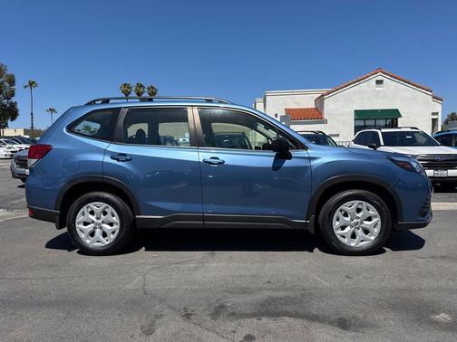 Horizon Blue Pearl 2023 Subaru Forester Base