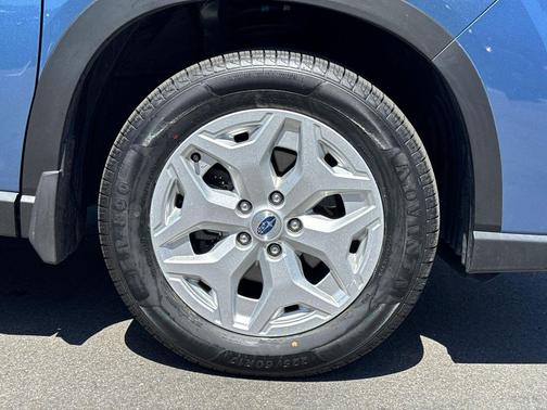 Horizon Blue Pearl 2023 Subaru Forester Base