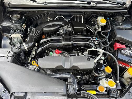 Crystal Black Silica 2017 Subaru Crosstrek 2.0i Premium