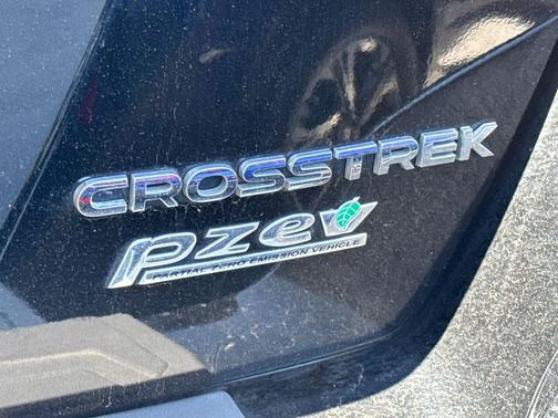 Crystal Black Silica 2017 Subaru Crosstrek 2.0i Premium