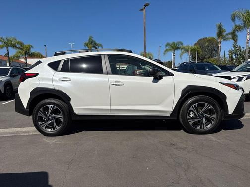 Crystal White Pearl 2025 Subaru Crosstrek Premium