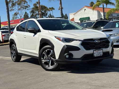 Crystal White Pearl 2025 Subaru Crosstrek Premium