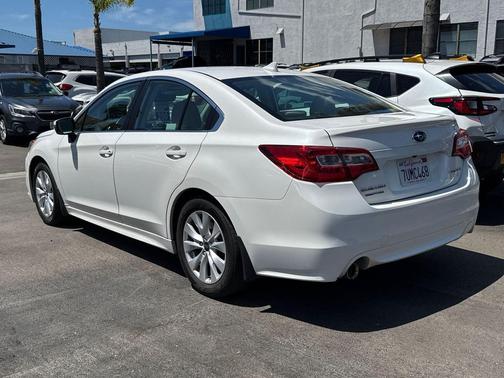 Crystal White Pearl 2017 Subaru Legacy Premium