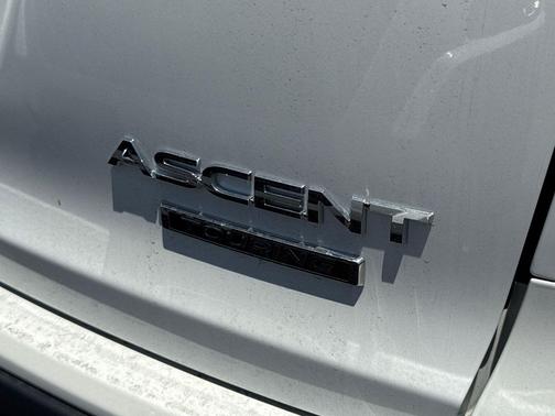 Crystal White Pearl 2023 Subaru Ascent Touring 7-Passenger