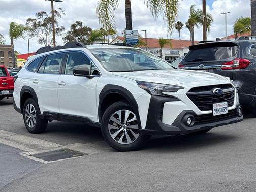 Crystal White Pearl 2025 Subaru Outback Base