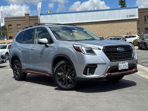 Ice Silver Metallic 2022 Subaru Forester Sport