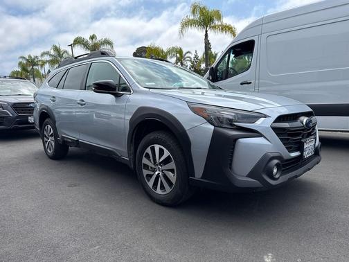 2025 Subaru Outback Premium