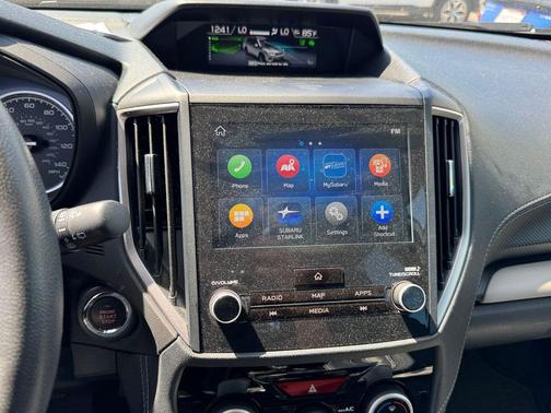 Crystal White Pearl 2024 Subaru Forester Limited