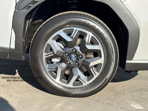 2025 Subaru Forester Premium