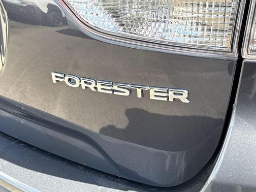 Magnetite Gray Metallic 2024 Subaru Forester Premium