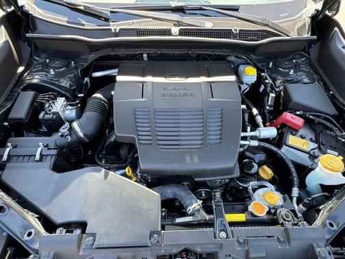 Cascade Green Silica 2022 Subaru Forester Limited