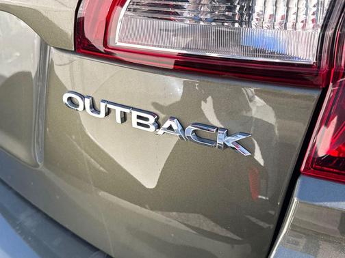 2018 Subaru Outback 2.5i