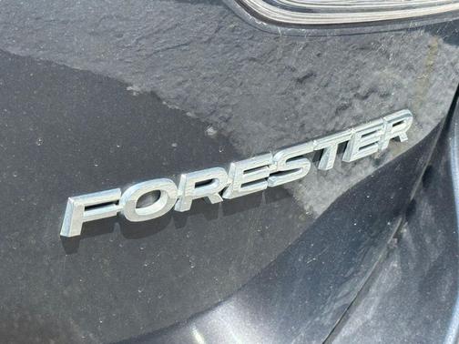 Magnetite Gray Metallic 2024 Subaru Forester Base