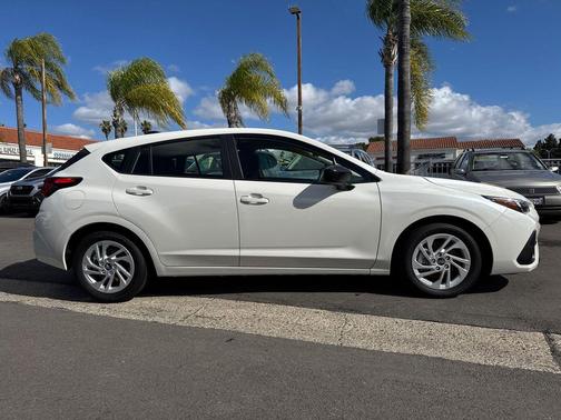 2025 Subaru Impreza Base