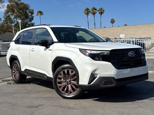 Crystal White Pearl 2026 Subaru Forester Hybrid Sport