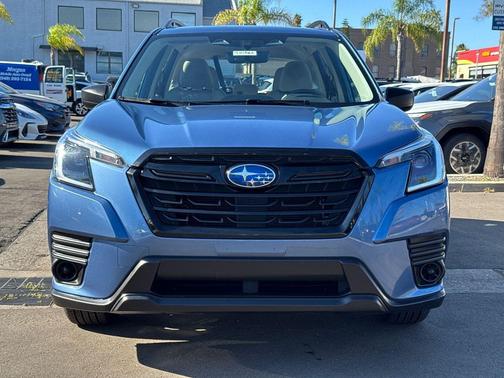 2023 Subaru Forester Base