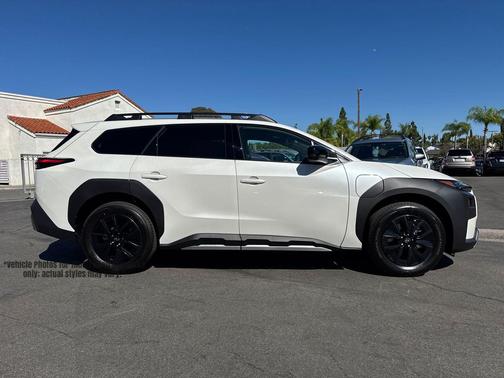 Crystal White Pearl 2026 Subaru Trailseeker Premium