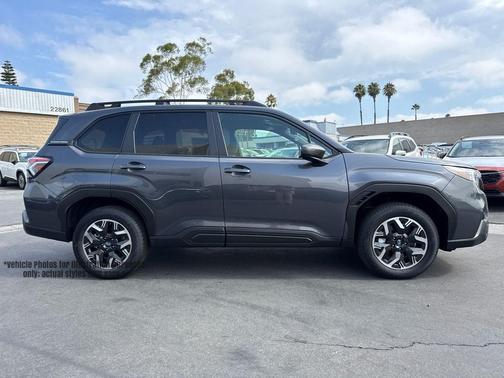 2025 Subaru Forester Premium