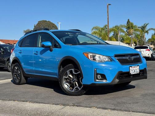 Hyper Blue 2017 Subaru Crosstrek 2.0i Limited