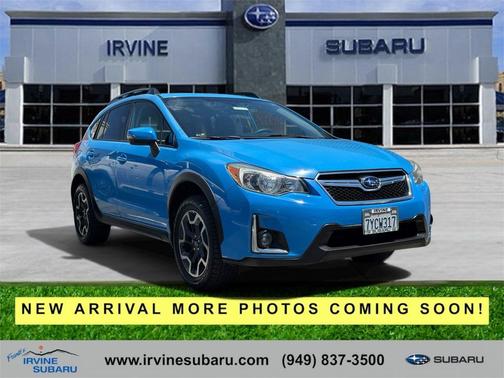 Hyper Blue 2017 Subaru Crosstrek 2.0i Limited
