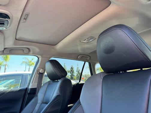 Crystal Black Silica 2023 Subaru Outback Onyx Edition XT