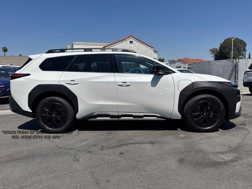 Crystal White Pearl 2026 Subaru Trailseeker Premium
