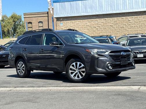 Magnetite Gray Metallic 2023 Subaru Outback Premium