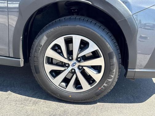 Magnetite Gray Metallic 2023 Subaru Outback Premium