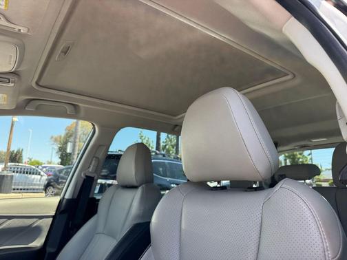 Crystal White Pearl 2023 Subaru Forester Limited