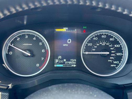 Crystal White Pearl 2023 Subaru Forester Limited