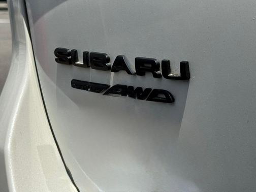 Crystal White Pearl 2023 Subaru Forester Wilderness