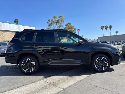 Crystal Black Silica 2026 Subaru Forester Limited