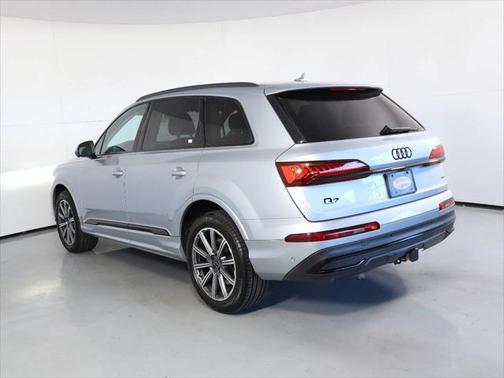 2023 Audi Q7 Premium Plus 45 TFSI quattro Tiptronic