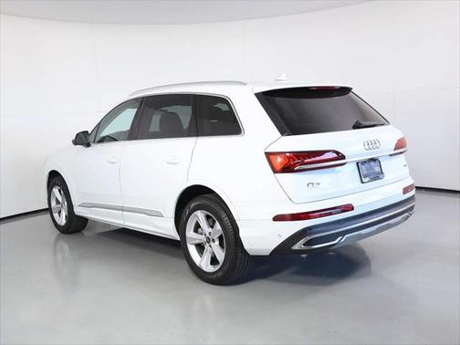 2024 Audi Q7 Premium 45 TFSI quattro Tiptronic