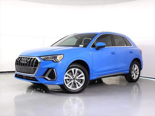 2023 Audi Q3 Premium Plus 45 TFSI S line quattro Tiptronic